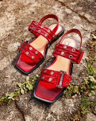 Red-y to steal the spotlight ❤️‍🔥

Shop the Steve Madden Saria-E sandals in red, online and in-store now.

ID: An image of a pair of red Steve Madden Saria E sandals sitting side by side on a grassy rock.